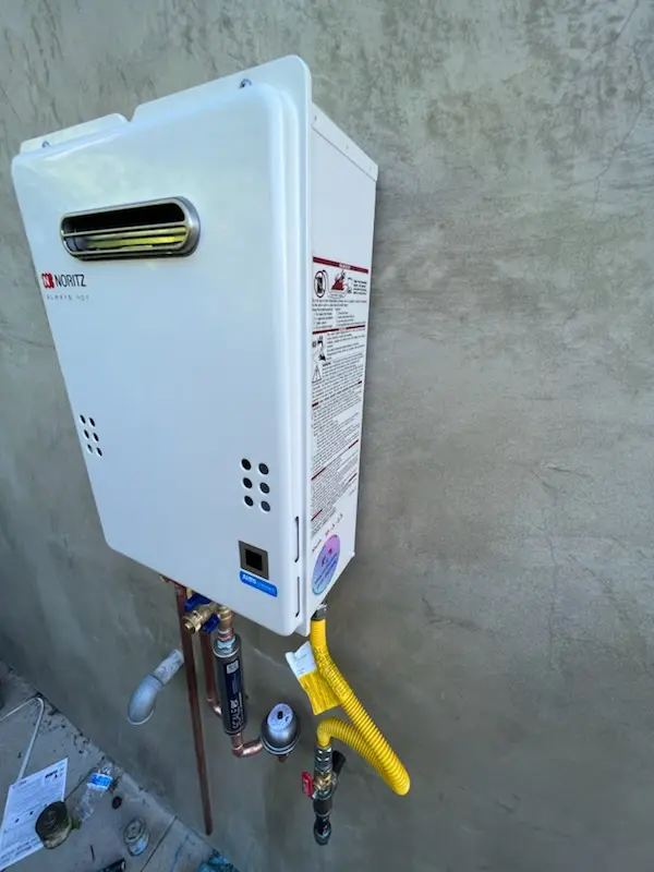 Tankless water heater installation for Woodhill homes